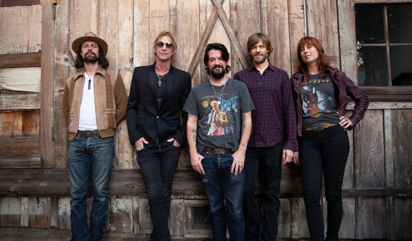 Duff McKagan mit Band im Jahr 2019 von Jesse DeFlorio.