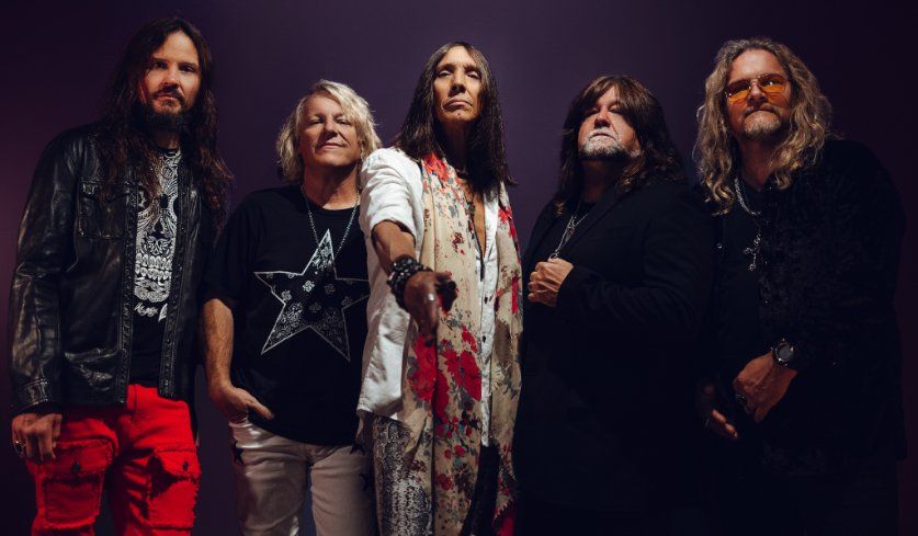 Foto der Band Tesla aus dem Jahr 2026 (Brandon Gullion)