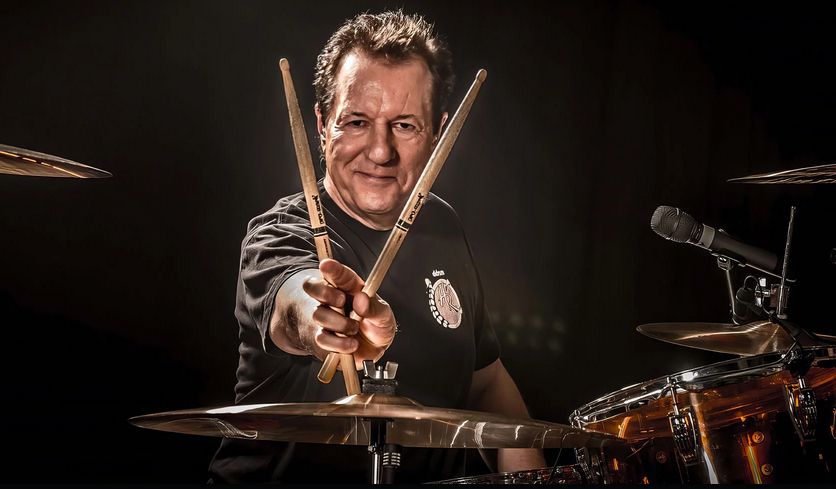 Bandfoto von Herman Rarebell & Friends aus dem Jahr 2025 (bereitgestellt von Metalville).