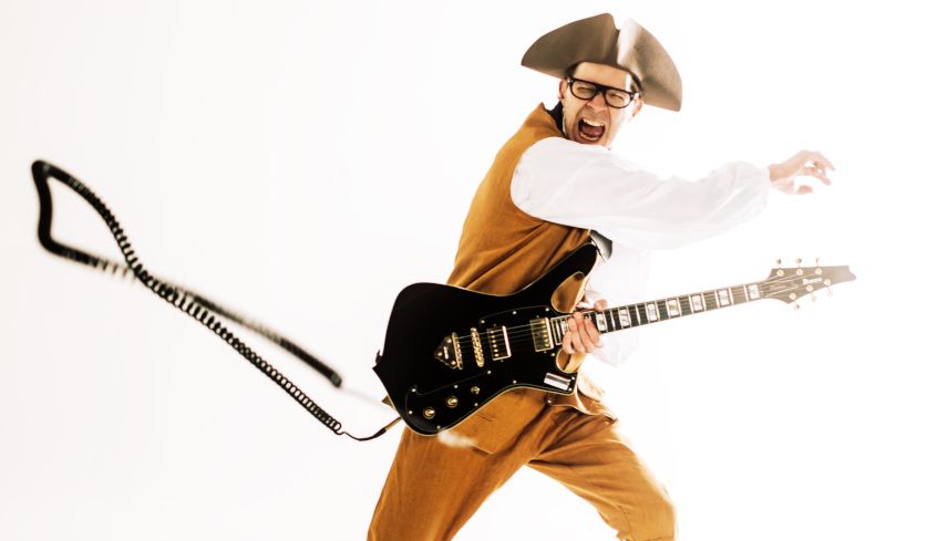 Foto von Paul Gilbert aus dem Jahr 2025 von Sam Gehrke (bereitgestellt von Mascot/Music Theory Recordings)