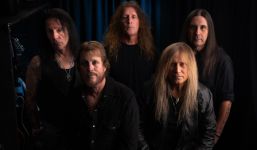 Bandfoto von Savatage aus dem Jahr 2024 von Josh Ruzanski (bereitgestellt von CMM GmbH).