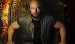 Foto von Geoff Tate aus dem Jahr 2019 von Ronnie Yonker (bereitgestellt von Frontiers Records).