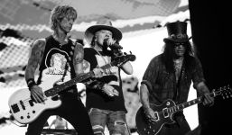 Livefoto von Guns N' Roses aus dem Jahr 2021 (bereitgestellt von Journalistenlounge).
