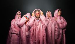 Bandfoto der Flaming Lips aus dem Jahr 2026 von Blake Studdard (bereitgestellt von Starkult)